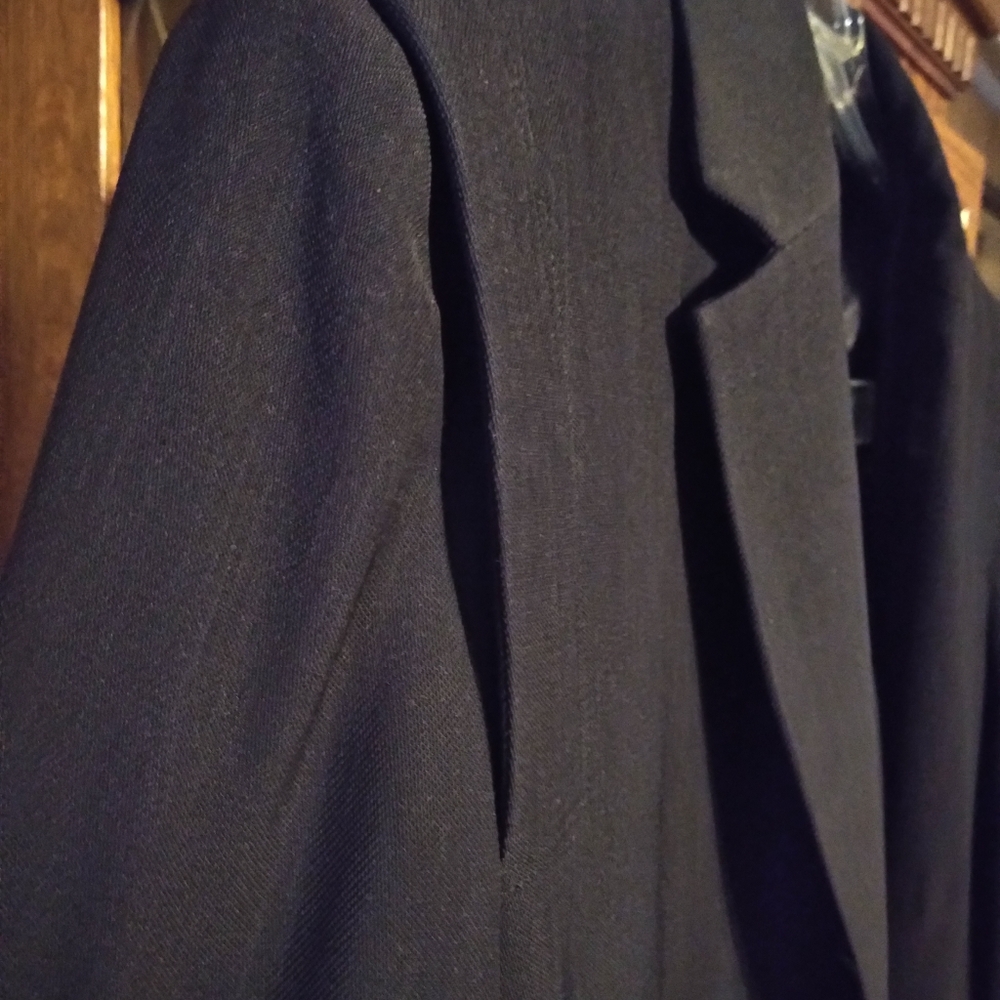 Larry Levine Pants Suit - Picture 9 of 12